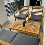 Overlooking With 8 Beds
