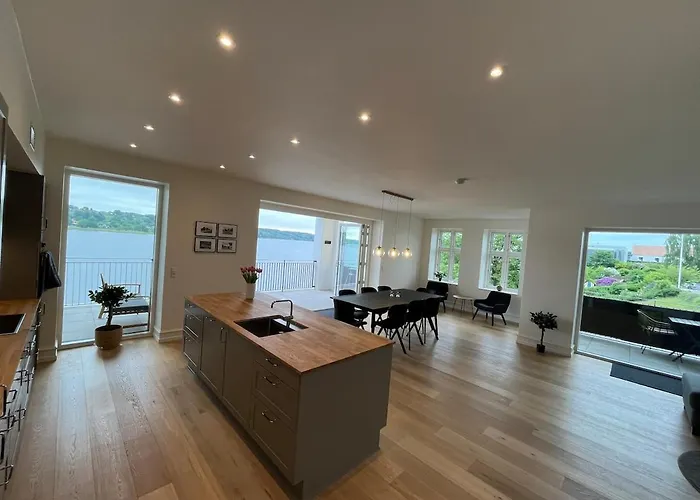 Overlooking With 8 Beds Apartment Skanderborg